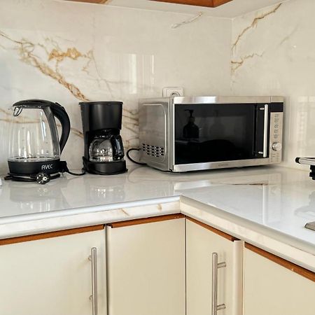 Sunny Apartment For Couples & Friends In Centre Heraklion  Екстер'єр фото