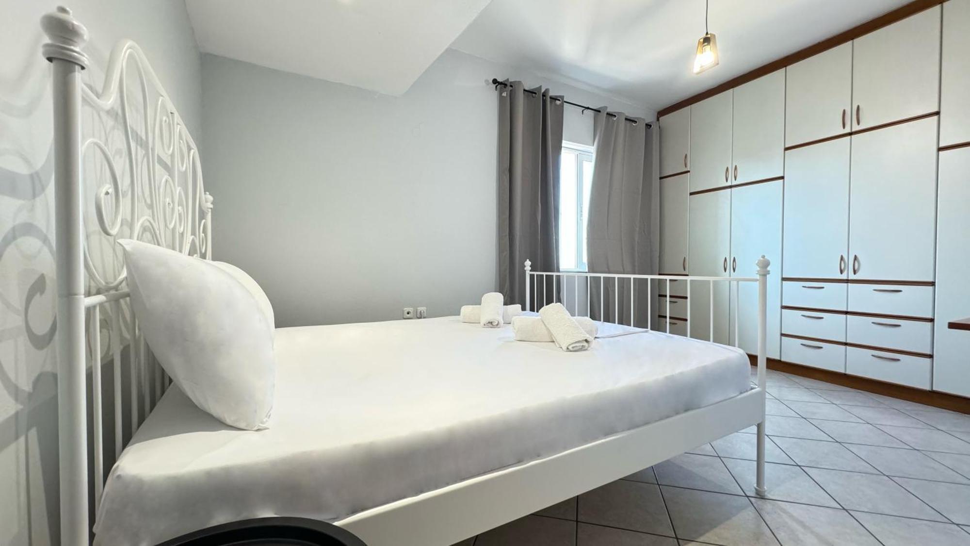 Sunny Apartment For Couples & Friends In Centre Heraklion  Екстер'єр фото